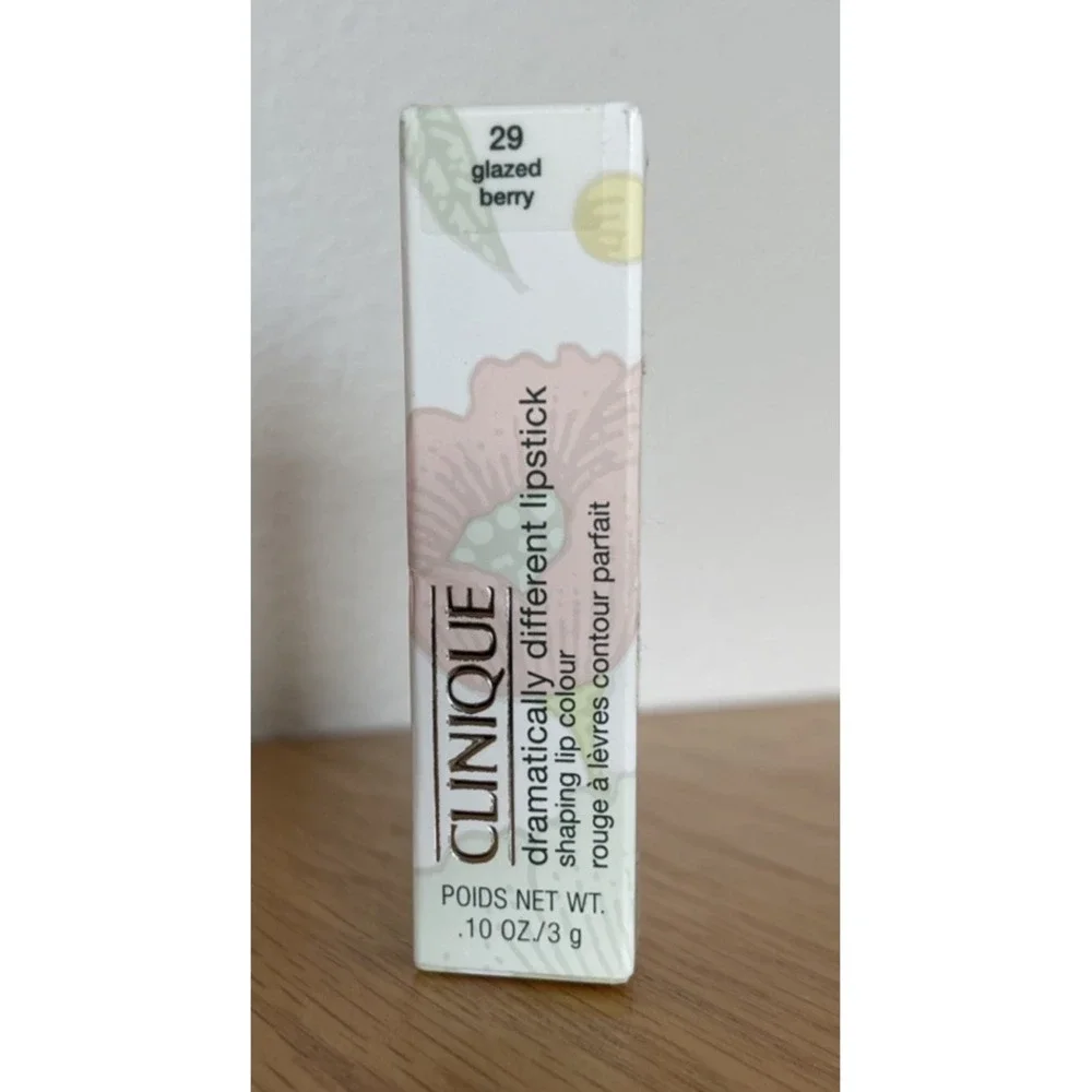 Full Size Clinique Dramatically Different Lipstick .10 oz Glazed Berry 29 Colour
